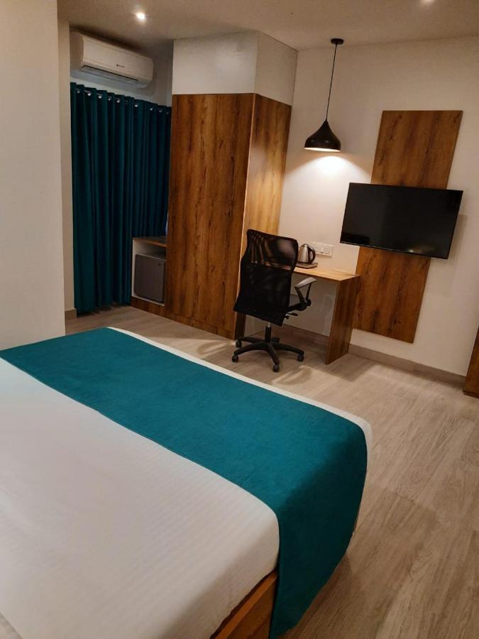 Regenta Inn Grand Koramangala By Royal Orchid Hotels Бангалор Экстерьер фото